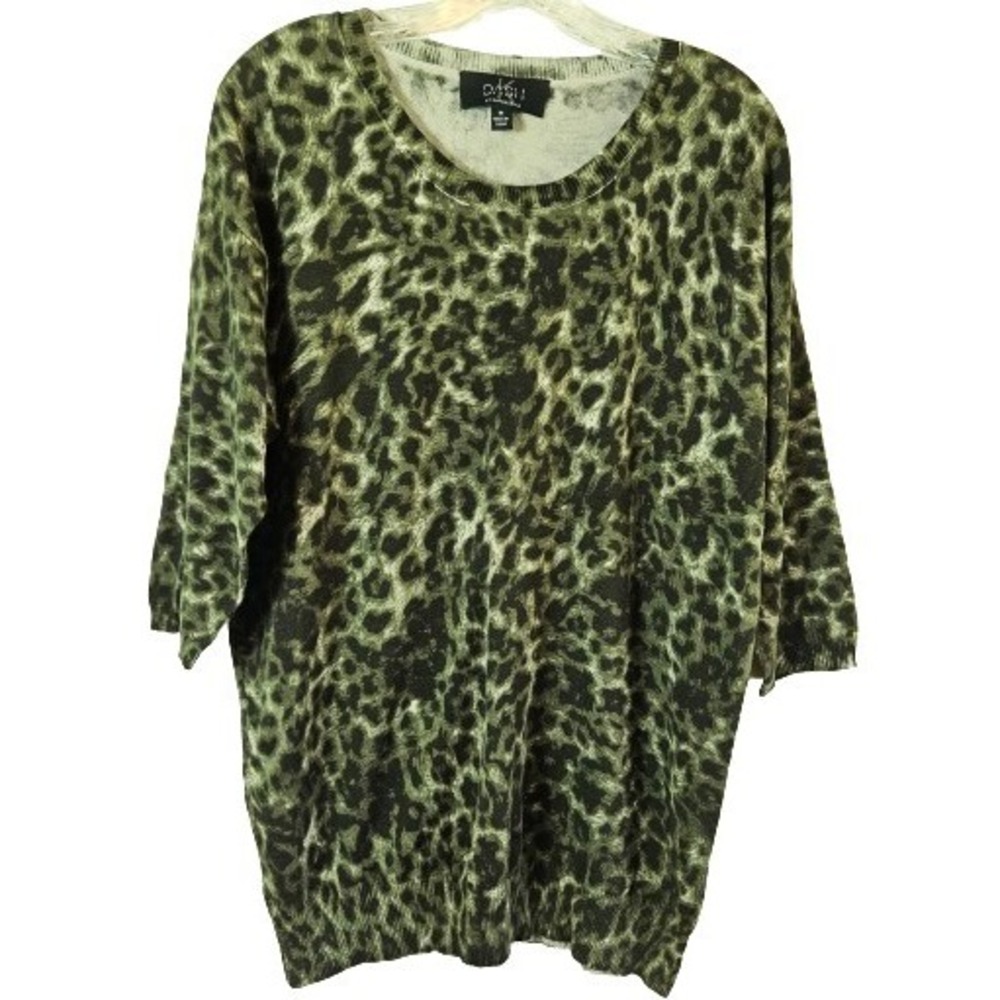 K Dash‎ by Kardashian MEDIUM Green Leopard Animal  Print  3/4 Sleeve Sweater Top